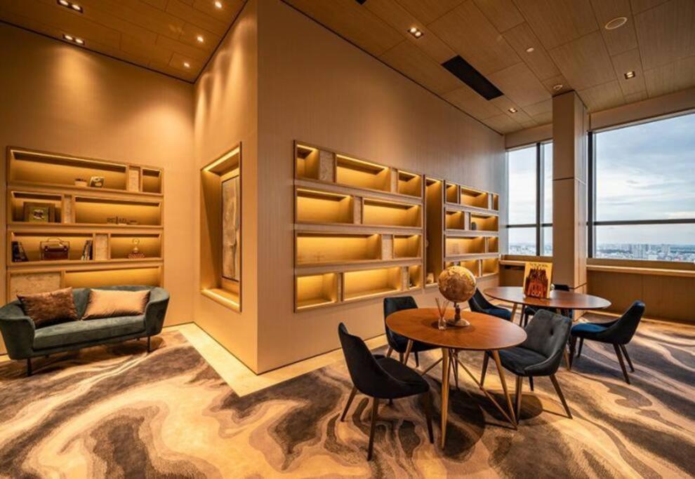 Căn hộ The Marq Luxury District 1 Hcmc 2masterbrs TP. Hồ Chí Minh