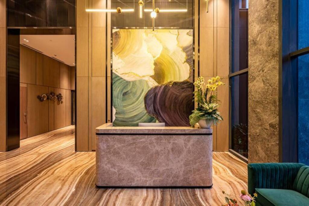 Căn hộ The Marq Luxury District 1 Hcmc 2masterbrs